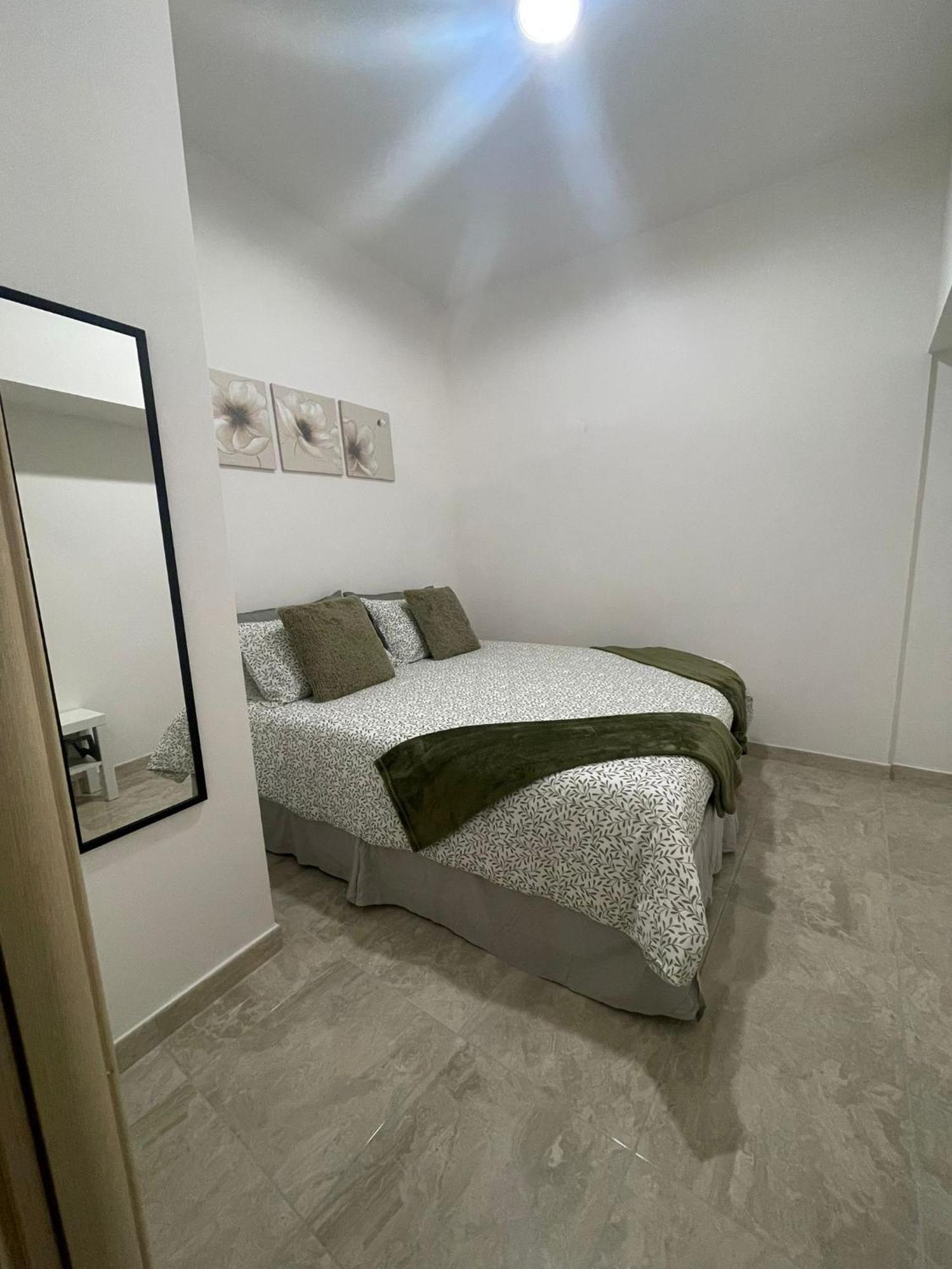 71 Apartment Катанія Екстер'єр фото